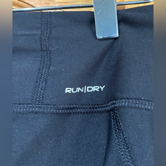 Saucony Bullet Series Black Capri Compression Leggings for Running Large - Picture 6 of 7